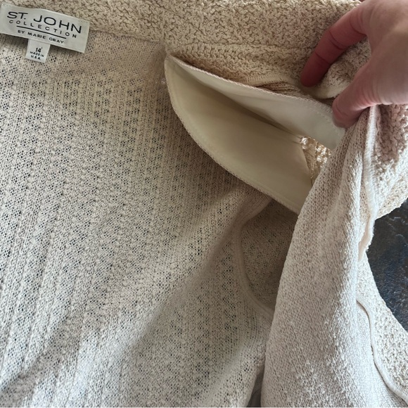 St. John by Marie Gray jacket - Picture 11 of 16